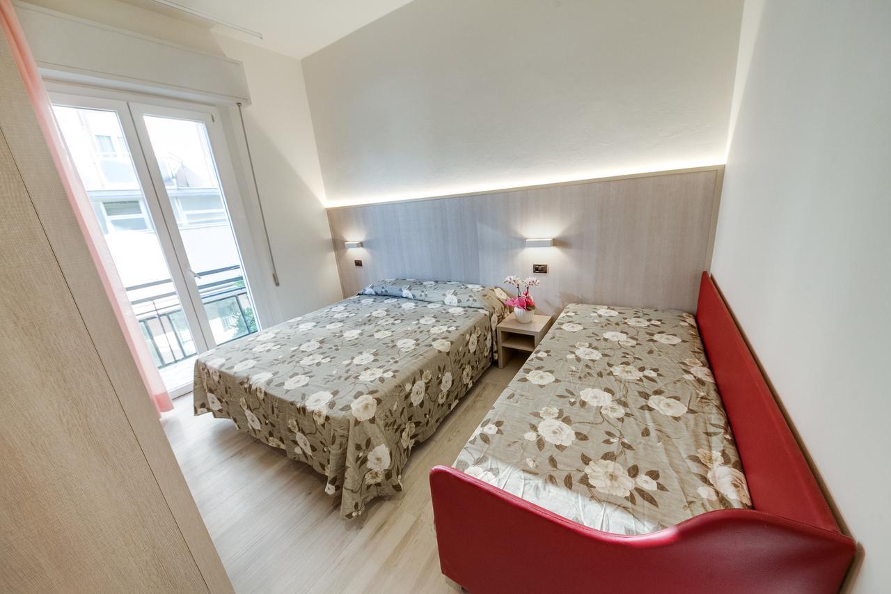 Hotel Barbiani Rimini Exteriér fotografie